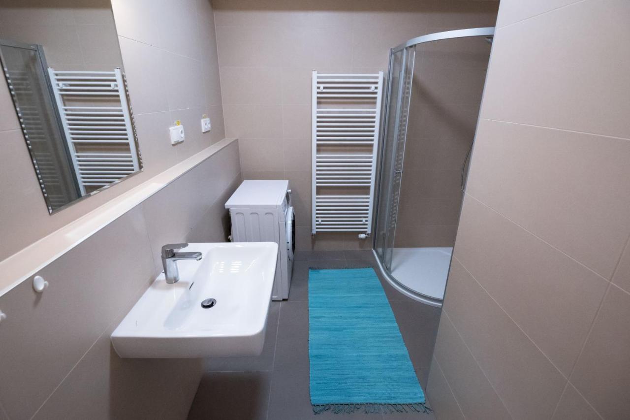Bein Apartment With Parking Brno Dış mekan fotoğraf